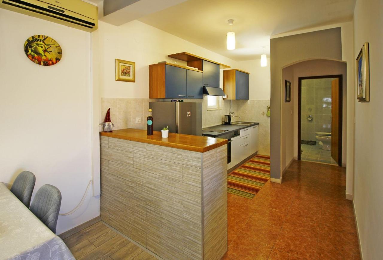 Apartment Marita Cilipi Bagian luar foto