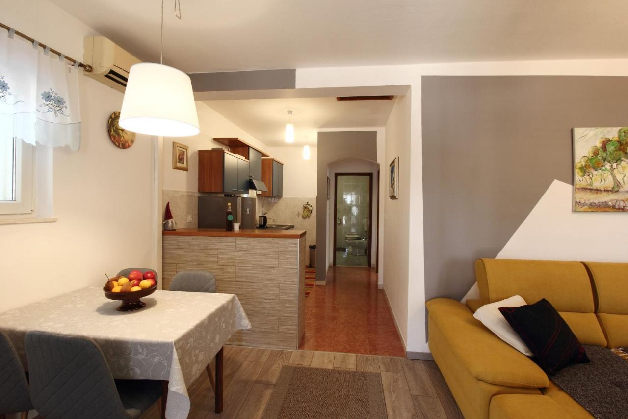 Apartment Marita Cilipi Bagian luar foto